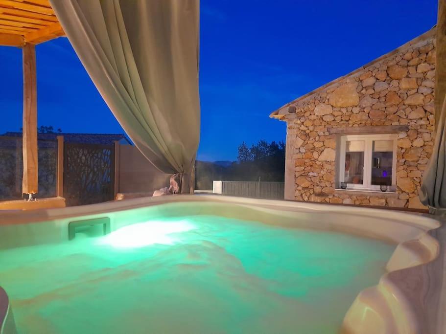 L'Antre Deux Pierres, Romantisme, Jacuzzi Exterieur, Plateau Dinatoire Bouyon Zewnętrze zdjęcie